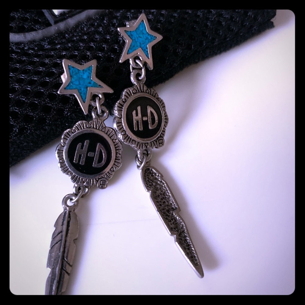 HD earrings